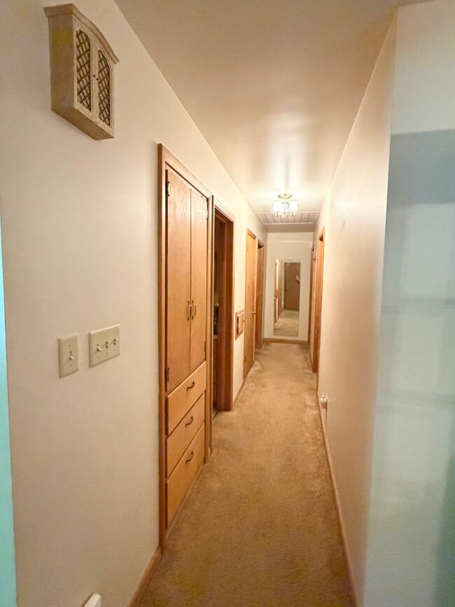 Photo - 241 Croswell Rd