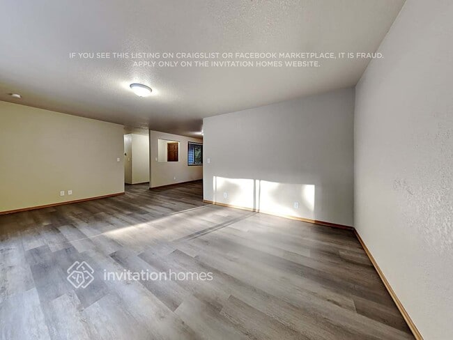 Photo - 19401 78th St E