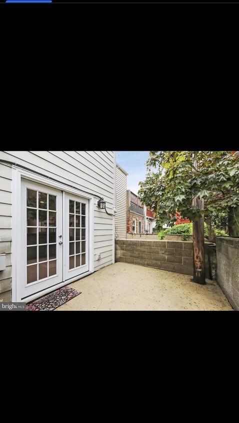 Photo - 16 E Hamburg St (Baltimore, MD)
