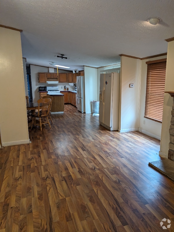 Building Photo - 944 Spring Ridge Dr Rental