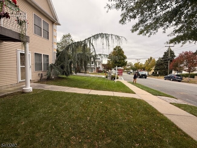 Photo - 424 Page Ave