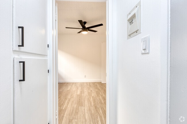 Building Photo - 7395 Emily Ln Unit 3 Rental