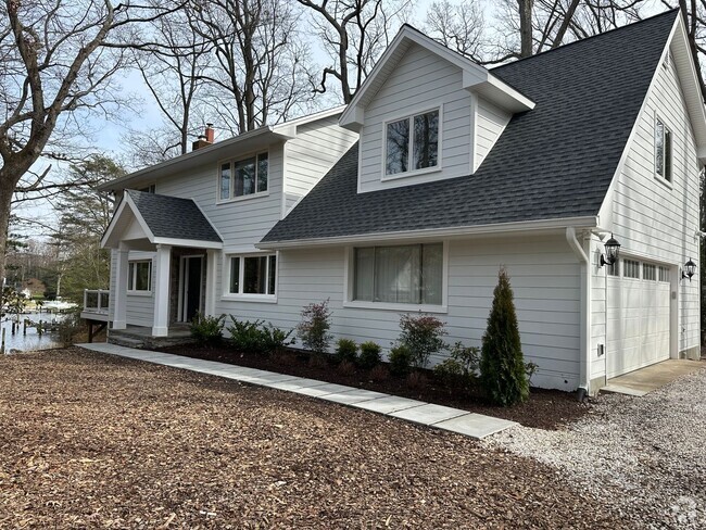 Building Photo - Amberley Waterfront Rental