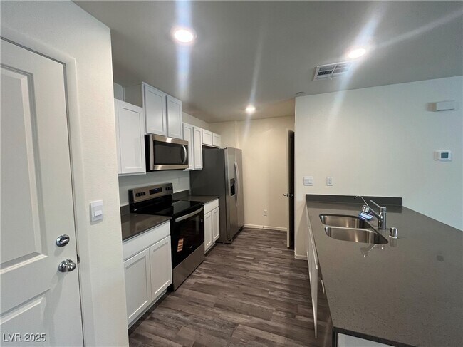 Photo - 6113 Hibiscus Gdn St