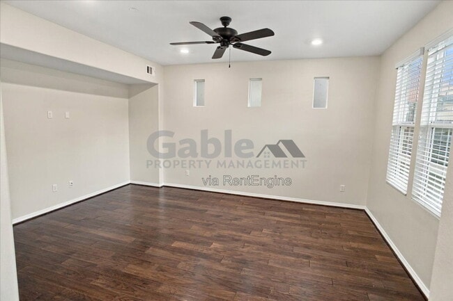 24266 Verdugo Cir