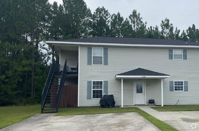 Building Photo - 15135 Deer Creek Dr Unit A Rental