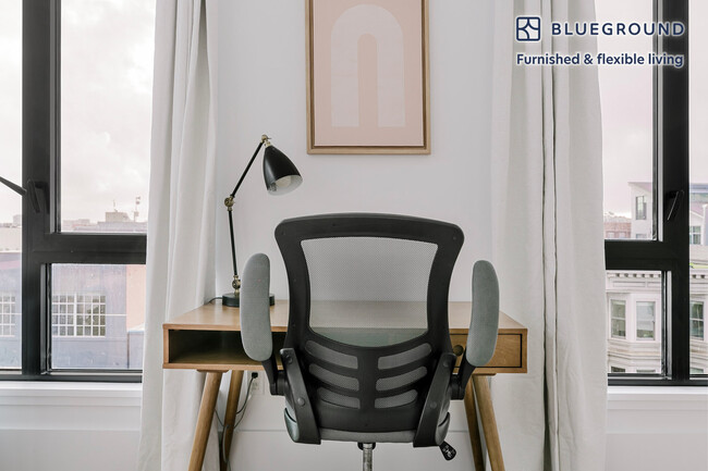 Photo - 1288 Howard St Unit FL5-ID1909