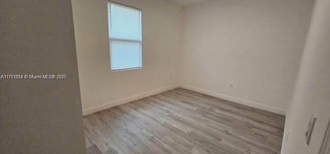 Photo - 611 Greenbriar Blvd
