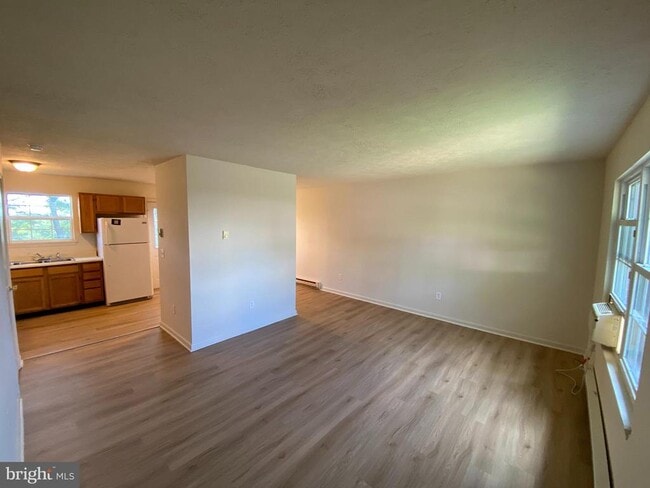 Photo - 624 Highview Ct