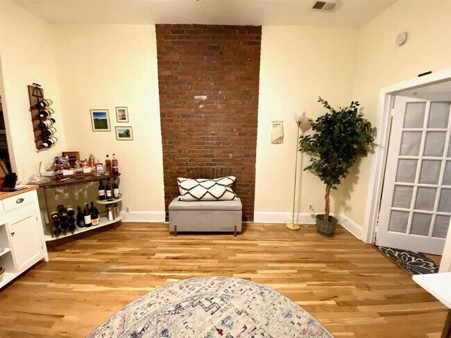 Photo - 169 Grand St Unit 2