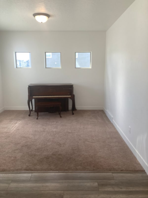 Photo - 2131 E 970 N