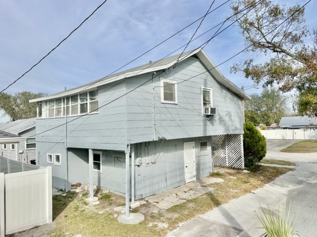 Photo - 501 53rd St S