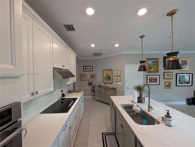 Building Photo - 8226 NW 79th Ave Rental