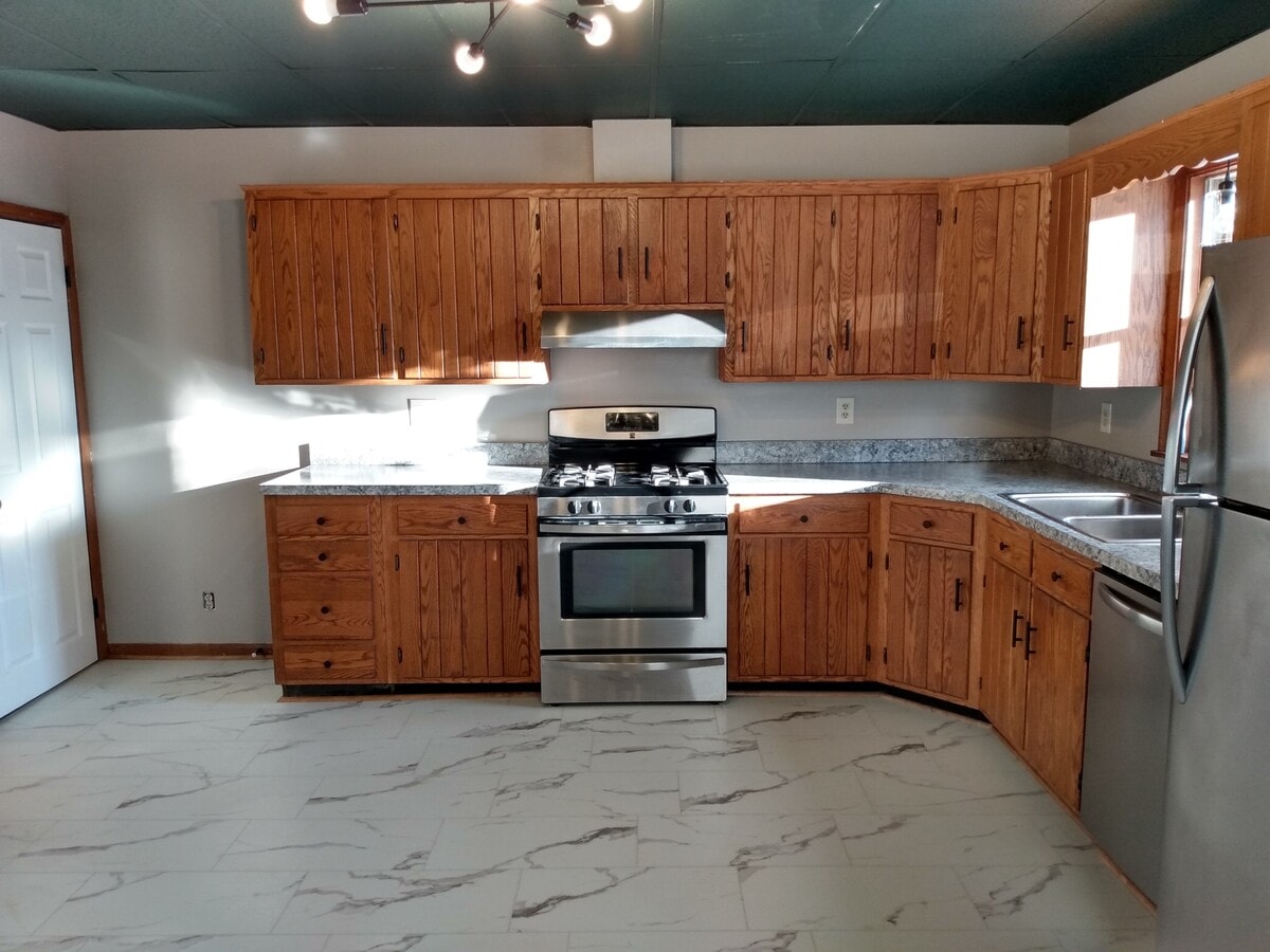 Photo - 578 Nelson St