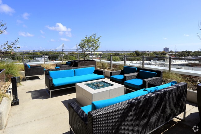 Outdoor Lounge