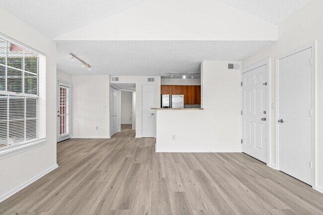 Photo - 1125 Crystal Way Unit J