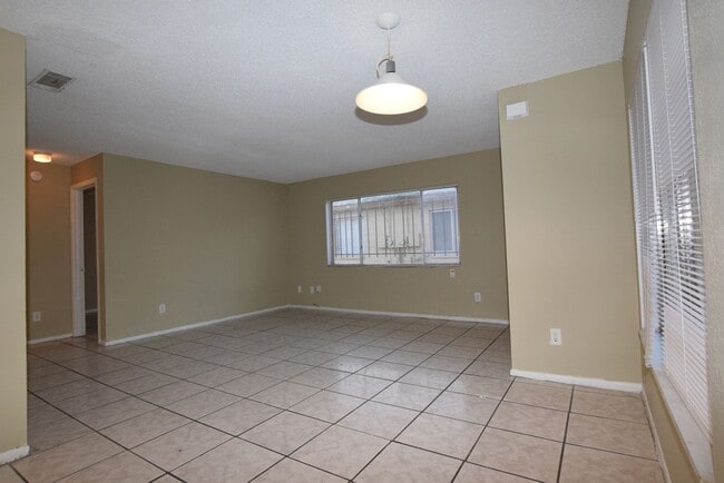 Photo - 3115 Split Willow Dr