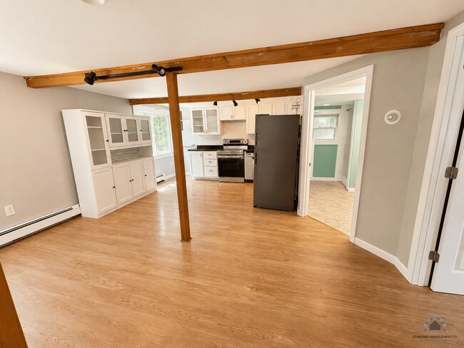 Photo - 37 Windsor St Unit 1