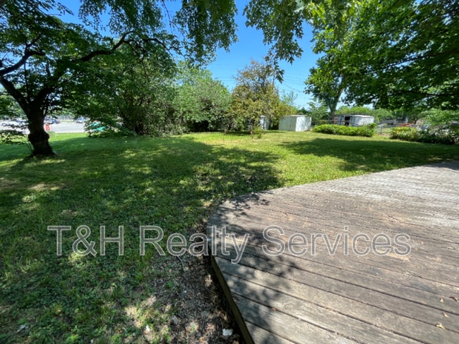 Photo - 8918 Birch St