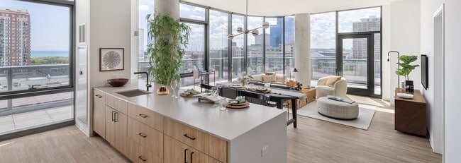 Photo - 1707 S Michigan Ave