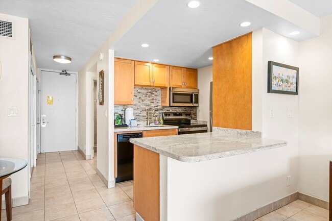 Photo - Lahaina Shores Furnished Studio Units Available Now!