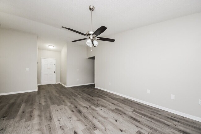 Photo - 2928 Dana Ln