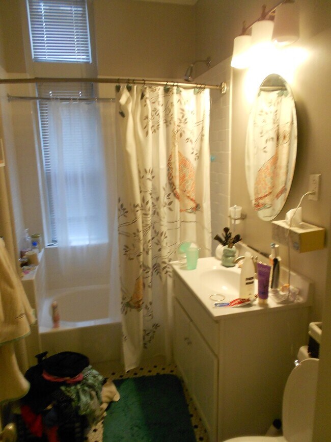 Photo - 49 Burbank St Unidad 7