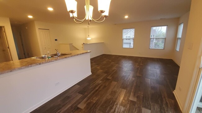 Photo - 192 Goldenrod Dr