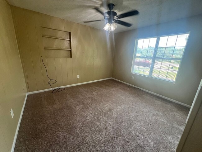 Photo - 2 Bedroom 1 Bathroom Duplex in Winterville!