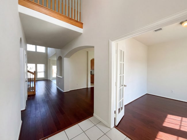 Photo - 200 Rippling Creek Ln