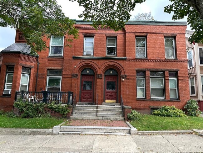 Building Photo - 8 Park St Unit 3 Rental