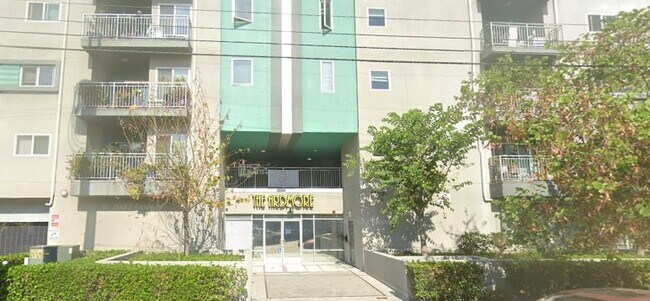 Photo - 959 S Ardmore Ave Unit #959