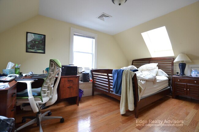 Photo - 69 Capitol St Unidad 2