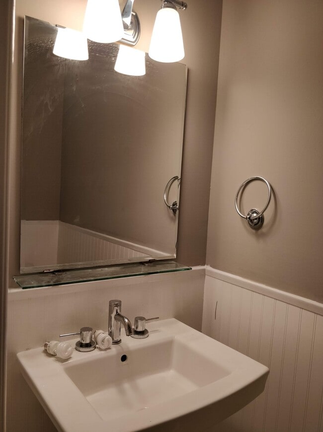 Photo - 112 Kelmar Ave