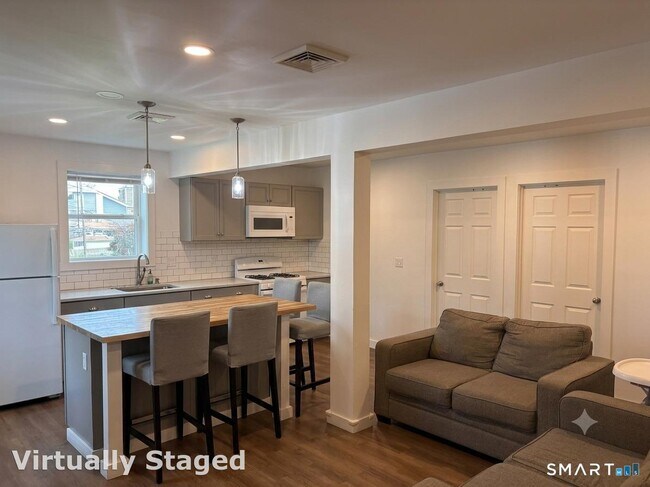 4 Orchard St Unit 4
