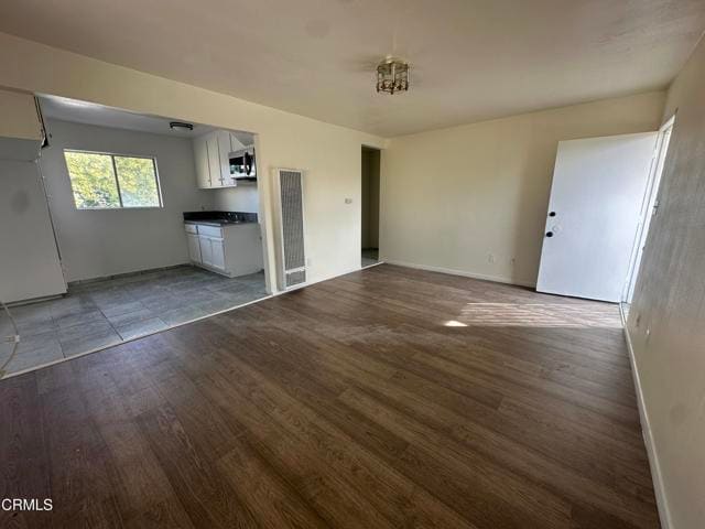 Building Photo - 1165 E 42nd Pl. Unit 1165