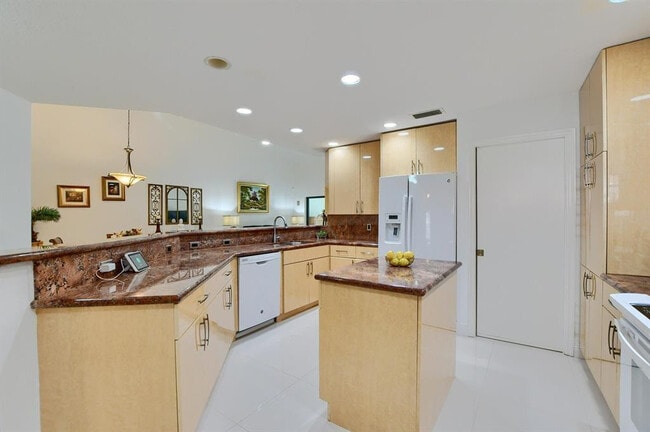 Photo - 65 Centennial Ct