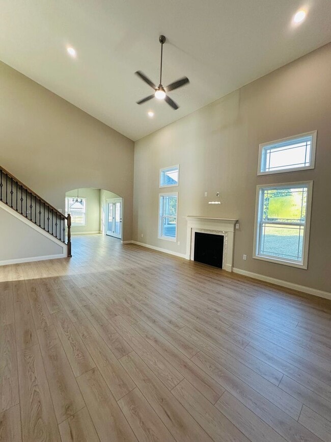 Photo - Spacious 4-Bedroom Single-Family Home in W...