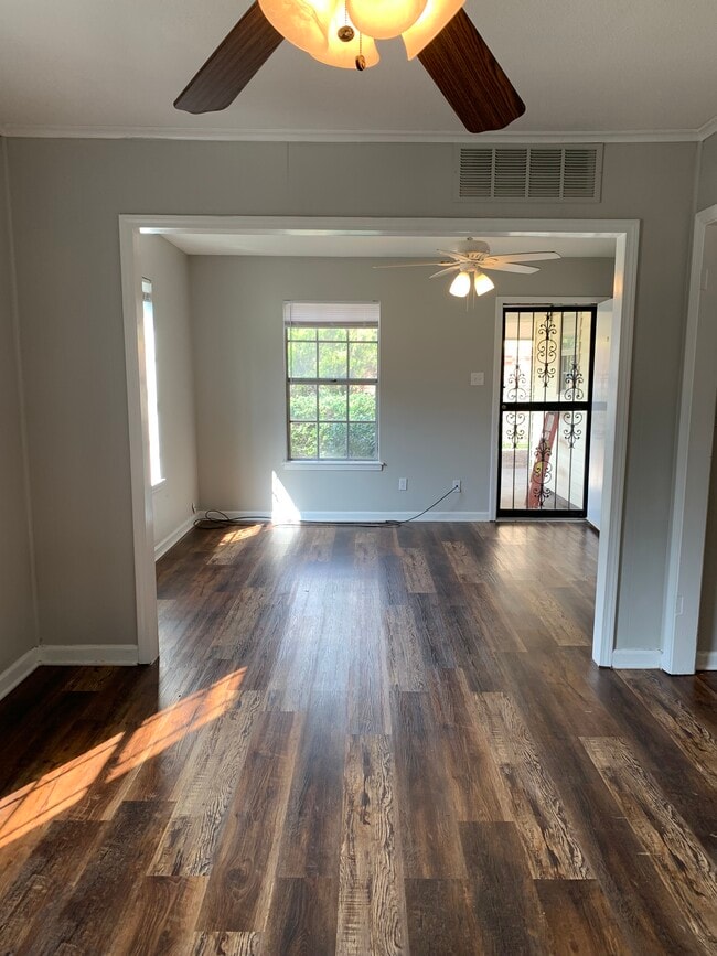 Photo - 8082 Ashbrook Dr