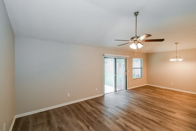 Photo - 2712 Secret Harbor Dr
