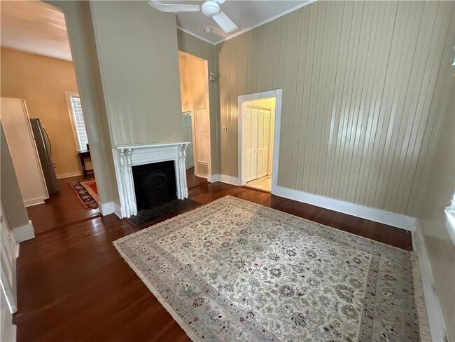 Photo - 12 N Dearborn St
