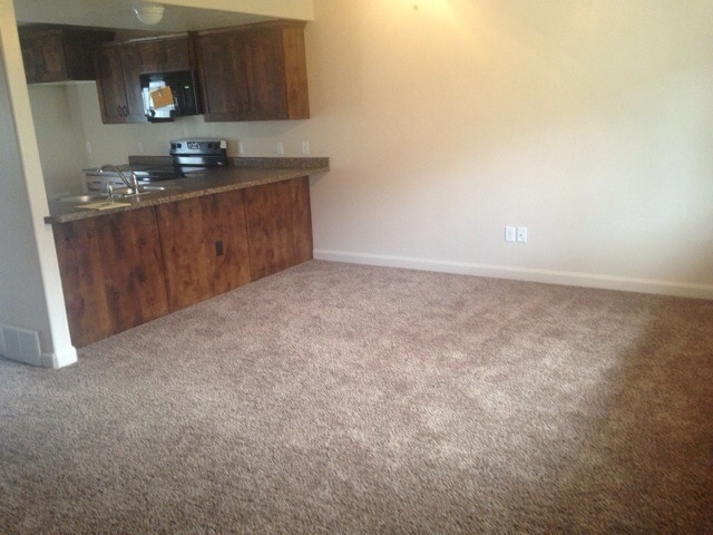 Photo - Great 4 Bedroom Townhouse in Ogden for Rent