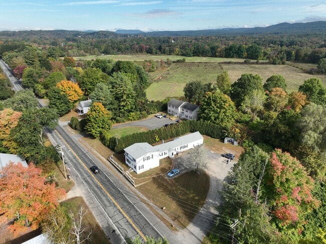 Building Photo - 310 Belchertown Rd Unit 4