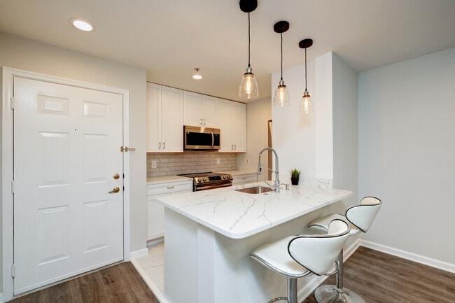 Photo - 3315 Wyndham Cir Unit 2227