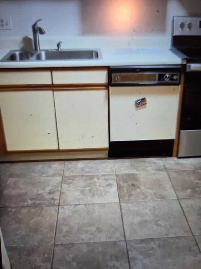 Photo - 41 W Summit St Unidad 54