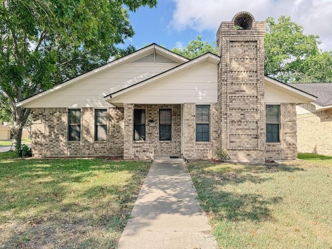 Building Photo - 201 Byron Dr Rental