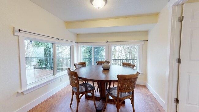 Photo - 1641 10th Ave E