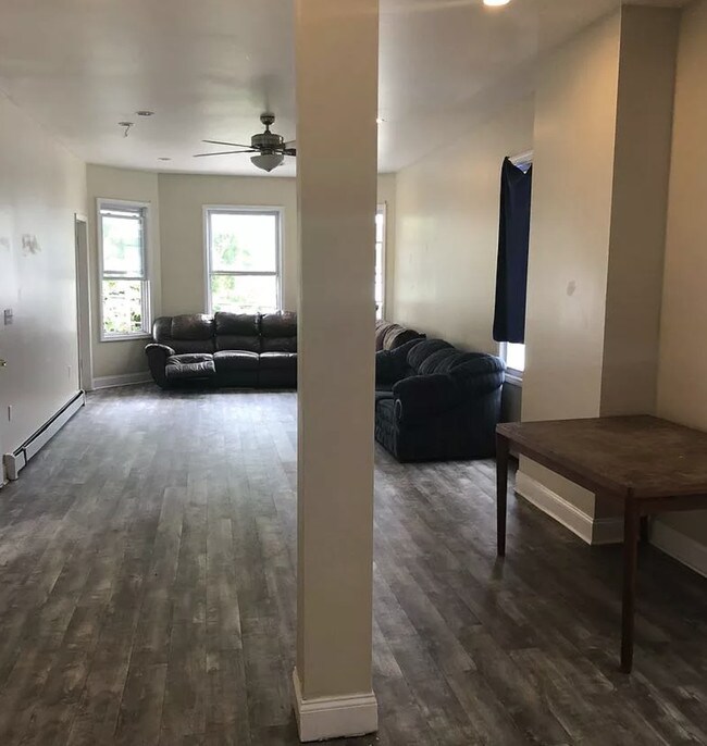 Photo - 2210 15th St