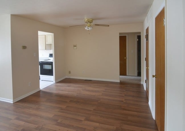 Dining room - Belvoir Center