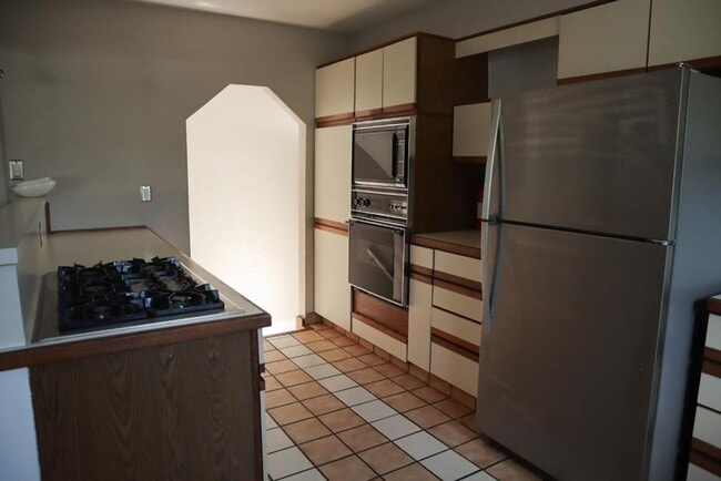 Photo - 4144 Hinsdale Rd